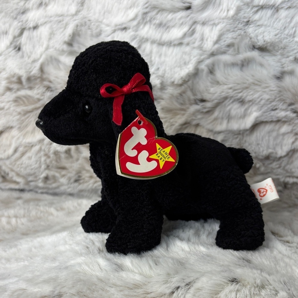 Ty Original Beanie Baby Gigi the Dog 1997